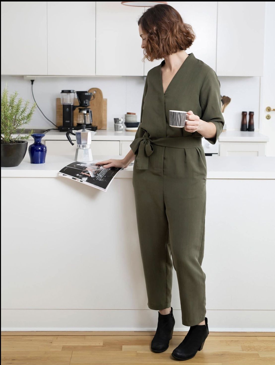 The Assembly Line V-NECK JUMPSUIT PATTERN XS-L